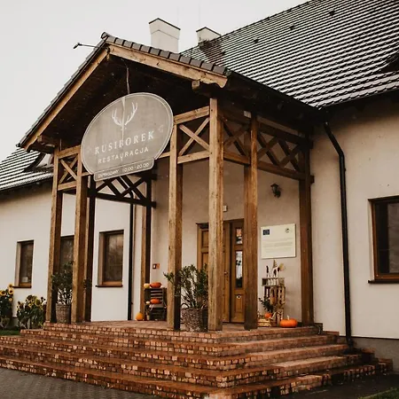 Rusiborek Dom Hotel *